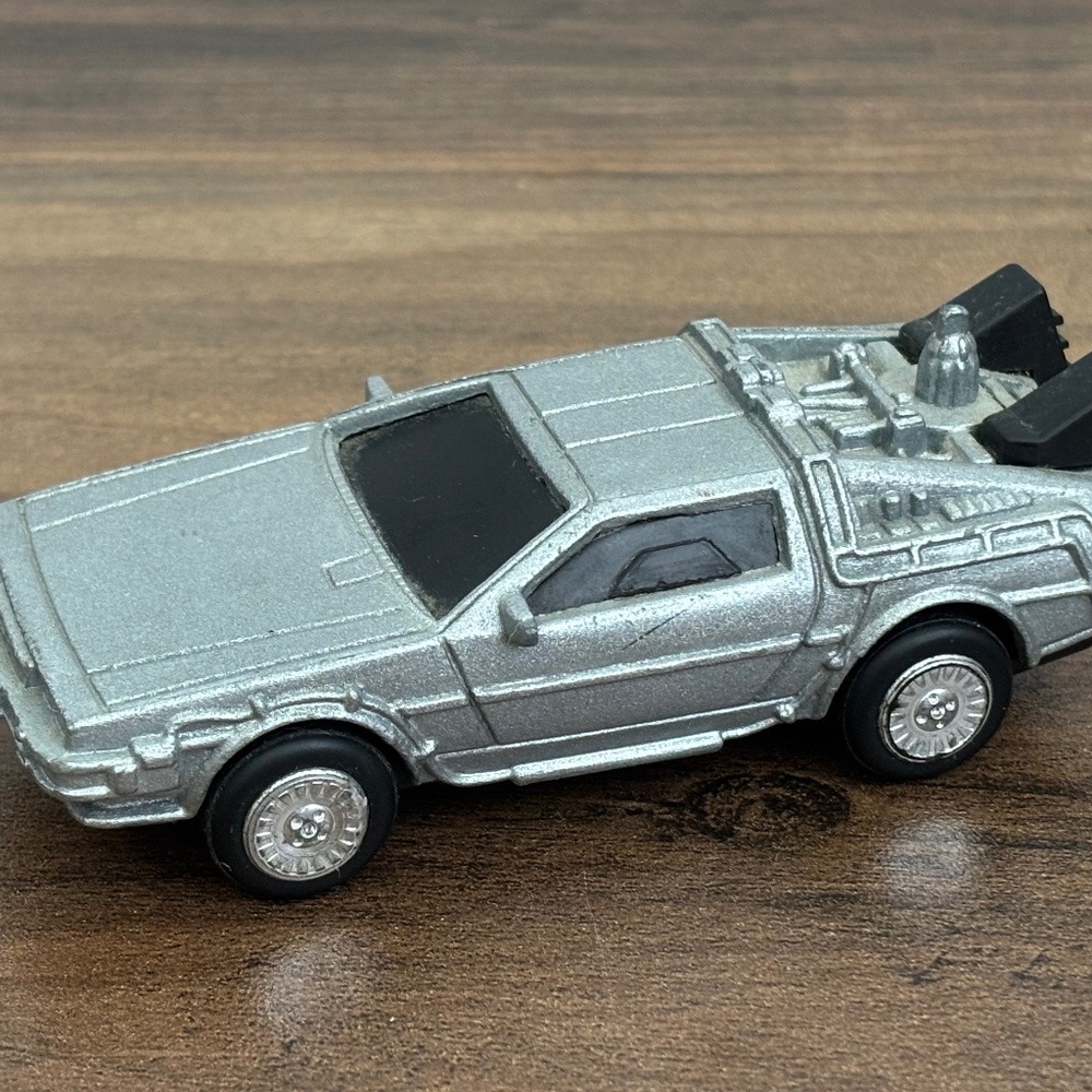 BACK TO THE FUTURE DeLorean Time Machine Car Metal Diecast Silver 4"